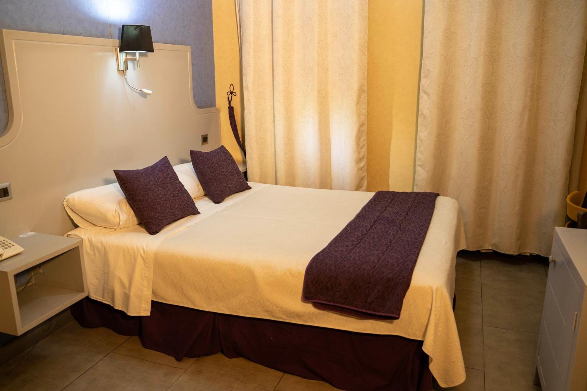 Infinity Park Hotel Santiago del Cile Esterno foto