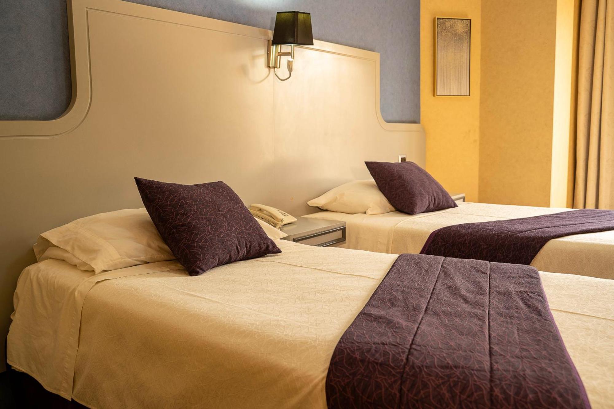 Infinity Park Hotel Santiago del Cile Esterno foto